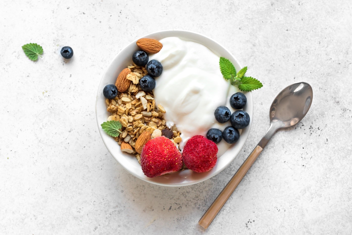 Йогурт полезные свойства и противопоказания